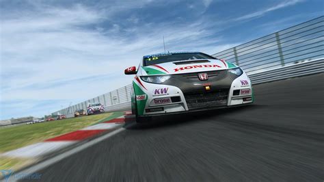 RaceRoom Racing Experience: Adrenalin Pompalayan ve Gerçekçi Yarış Simülasyonu!